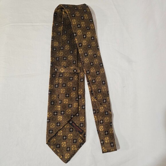 Dolcepunta Hand Made in Italy Silk Necktie - Gold Black Geo - 3 3/4" x 60" - Picture 3 of 5